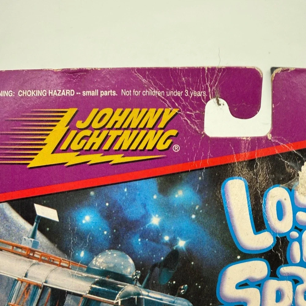 Johnny Lightning Lost In Space The Classic Series The Chariot Diecast Vehicle